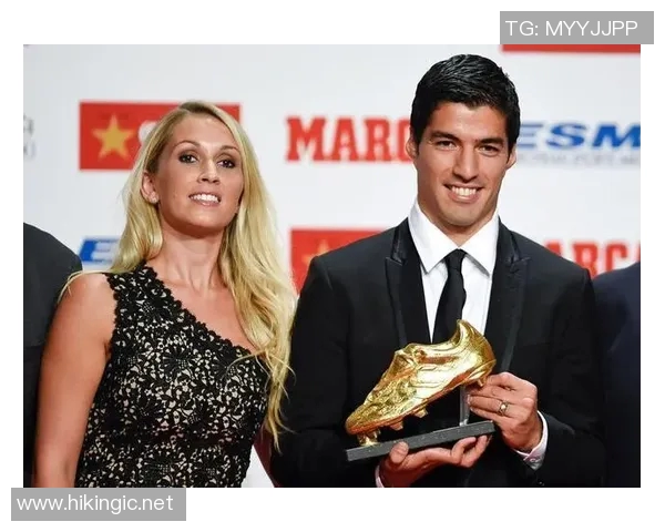 足球明星大白牙的魅力瞬间大集合精彩图片欣赏与背后的故事揭秘