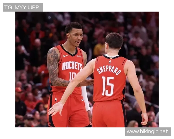 火箭队与快船队三加一精彩对决引发球迷热议与期待